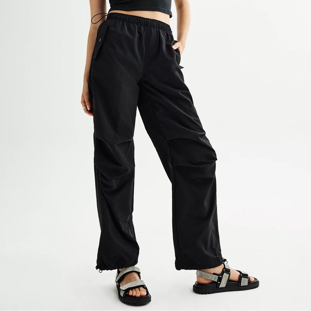 SO Parachute Pants